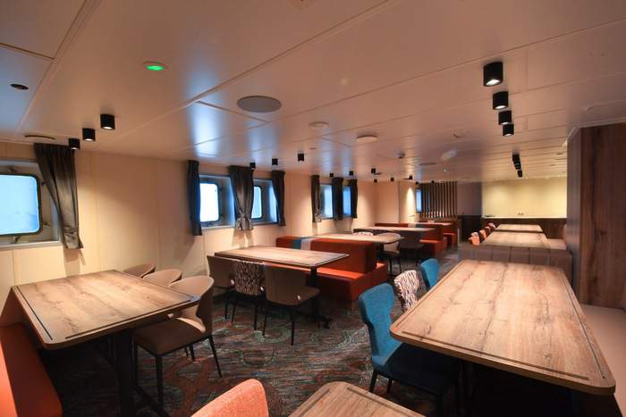 Oceanwide Expeditions Ortelius Dining Room - Copyright Oceanwide Expeditions 7.jpeg